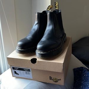 Doc Martens Raised Chelsea Boot